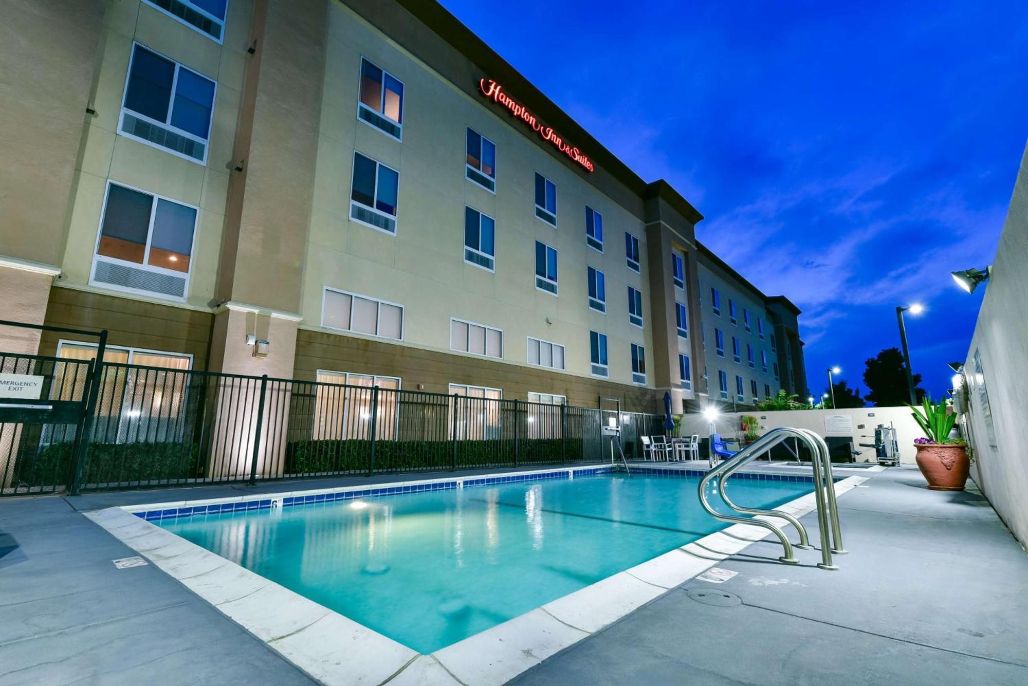 Hampton Inn&Suites Pittsburg Exterior foto